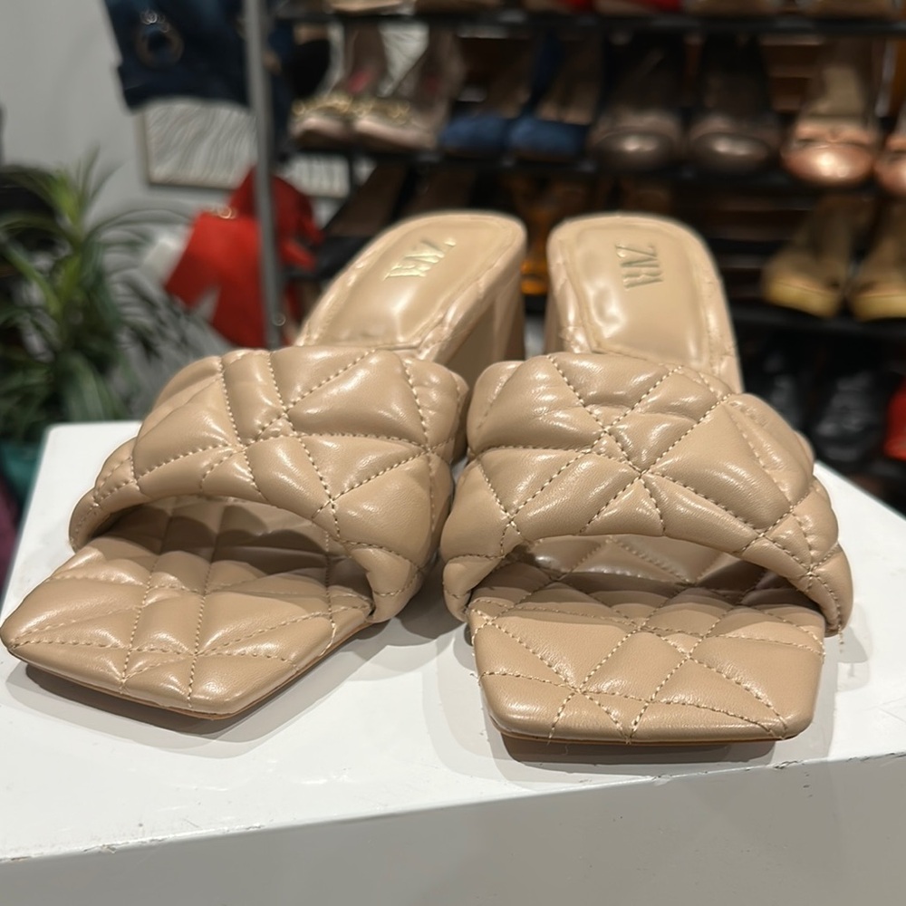 Zara Women's Quilted Tan Sandals
